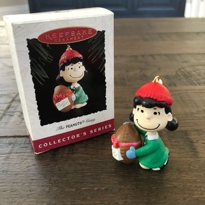 The Peanuts Gang Lucy Collectors Series Ornament